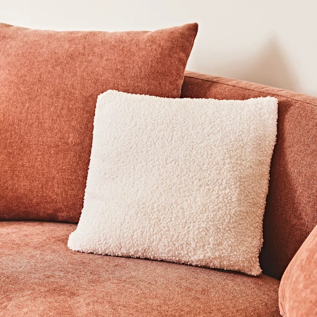 Coussin Doudou Bouclé Crème 40x40cm - Décorera 3 Coussin Doudou Bouclé Crème 40x40cm - Décorera