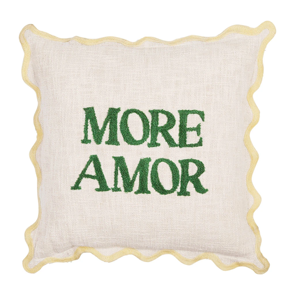 Housse De Coussin Brodé " More Amor"' En Coton écru Et Vert 45x45cm - Lumi 3 Housse De Coussin Brodé " More Amor"' En Coton écru Et Vert 45x45cm - Lumi